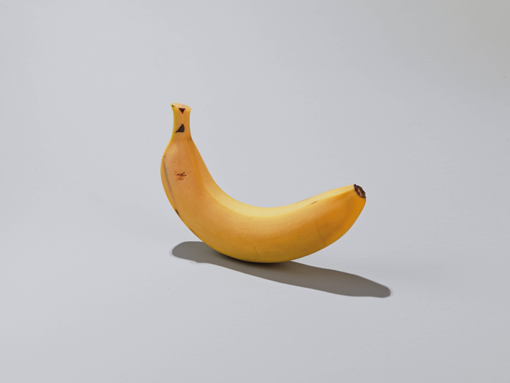 Banana contains vitamins and minerals