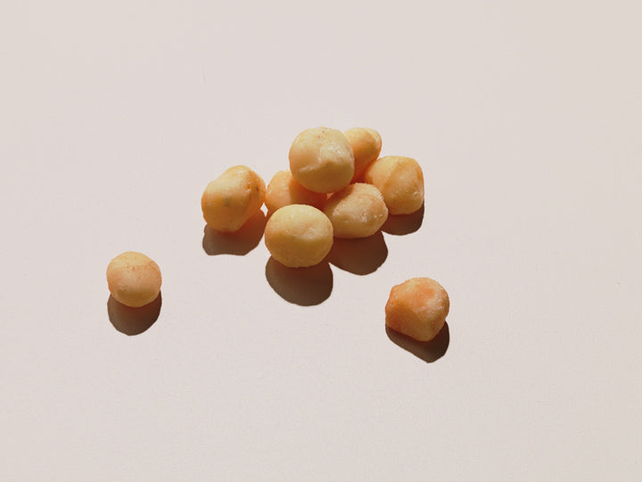 Macadamia nuts contain vitamins and minerals